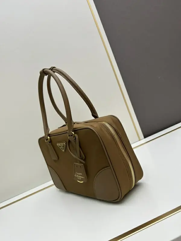 prada aaa qualite sac a main  pour femme s_12231131